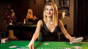 Filipino player placing a sports bet on fb777 casino mobile browser showing live basketball odds